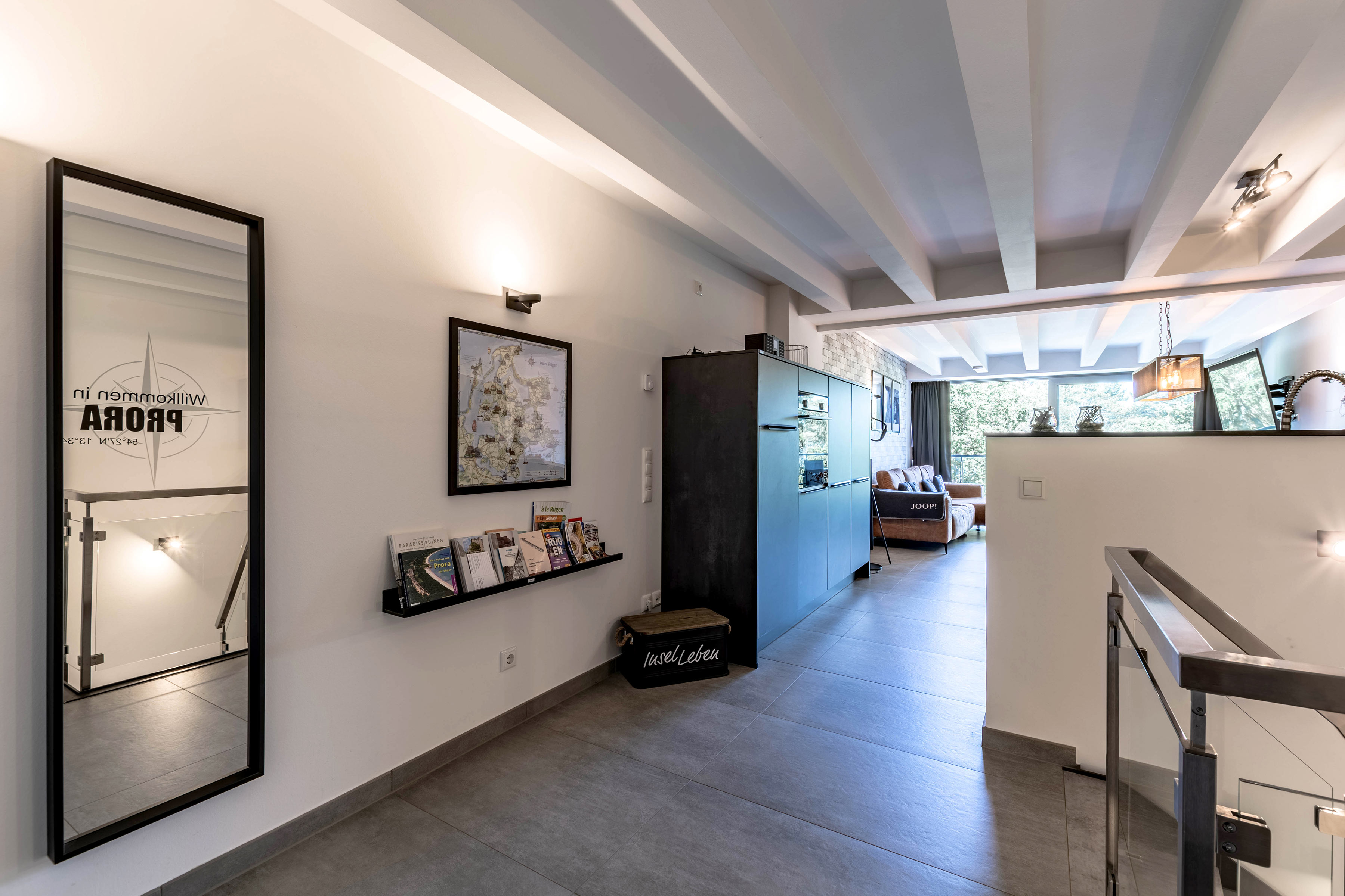 Willkommen in PRORA, Eingang